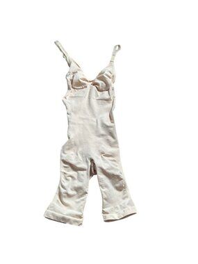 NWOT SKIMS Mid-Thigh Bodysuit Seamless Sculpt Sand Cream XXS/XS (0-2) MSRP $74